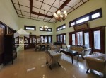 1049 - Lia Imelda - Ruang Usaha Jl DR Radjiman Rp 250 Jt per th SEWAa b
