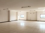705 LIA IMELDA SEWA R USAHA JL GAJAHMADA BANJARSARI SURAKARTA TANPA BERKAS  Rp 350 jt j
