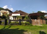 rumah hit tanah gampig kidul