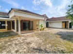 397 LIA IMELDA JUAL RUANG USAHA Jl Slamet Riyadi Kleco Rp 250 jt per th