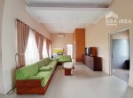eff3635d-9169-48ee-93e8-96165d63a270