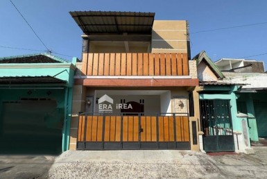 dijual rumah solo