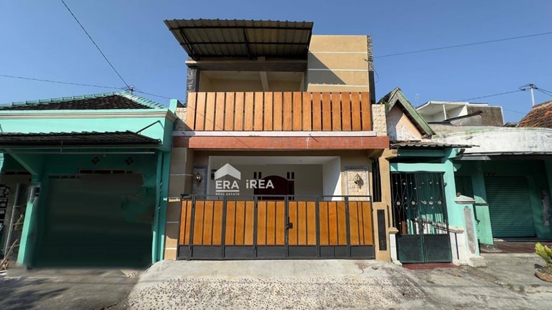 dijual rumah solo