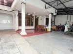 dijual-rumah-di-solo-baru