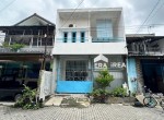 dijual-rumah-strategis-di-solo-baru