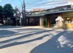 ruang-usaha-di-pasar-kliwon